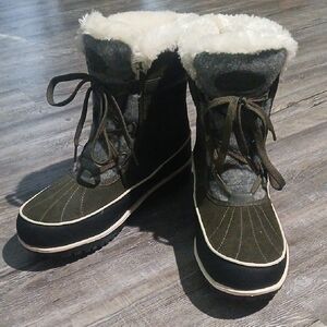 Comfortview Brienne waterproof snow winter boots faux fur lined Sz 12W NWOT